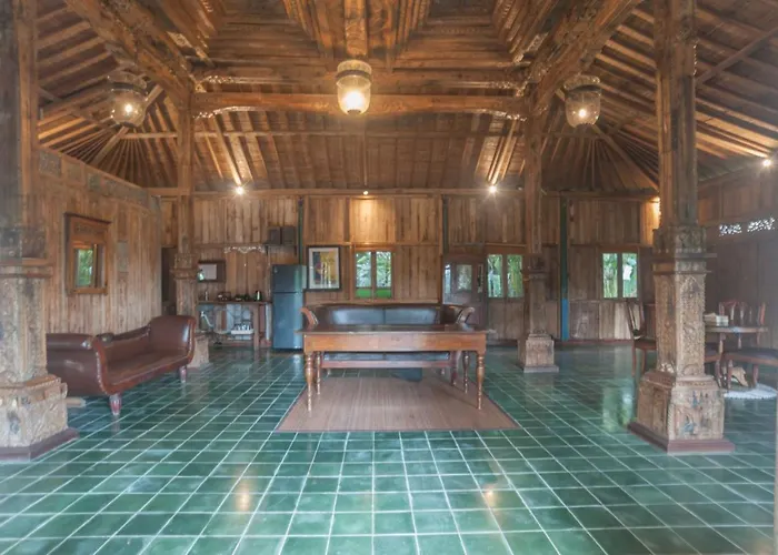 Awang - Awang * Ubud